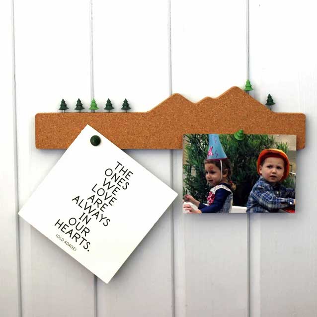 Memo Mountain Cork Note Holder